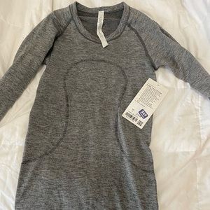 Swiftly tech long sleeve crew